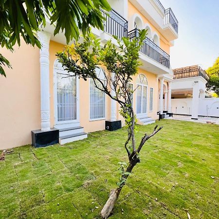 Pak Capital Guest House Исламабад Екстериор снимка