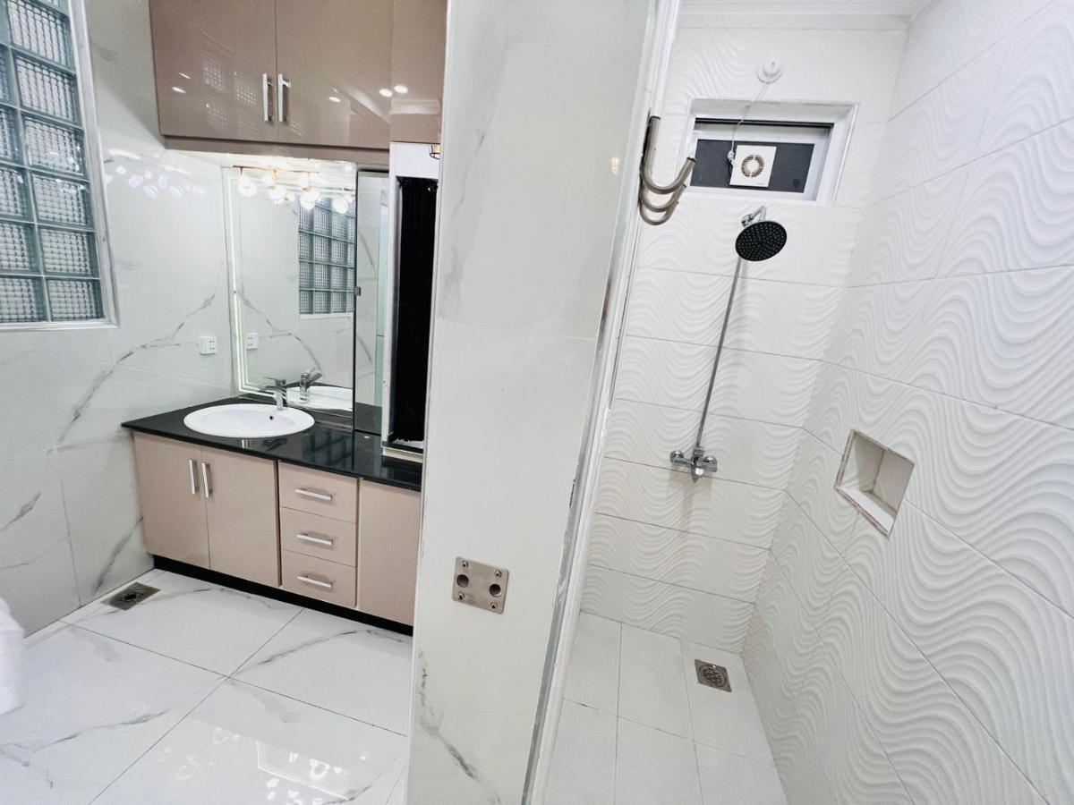 Pak Capital Guest House Исламабад Екстериор снимка