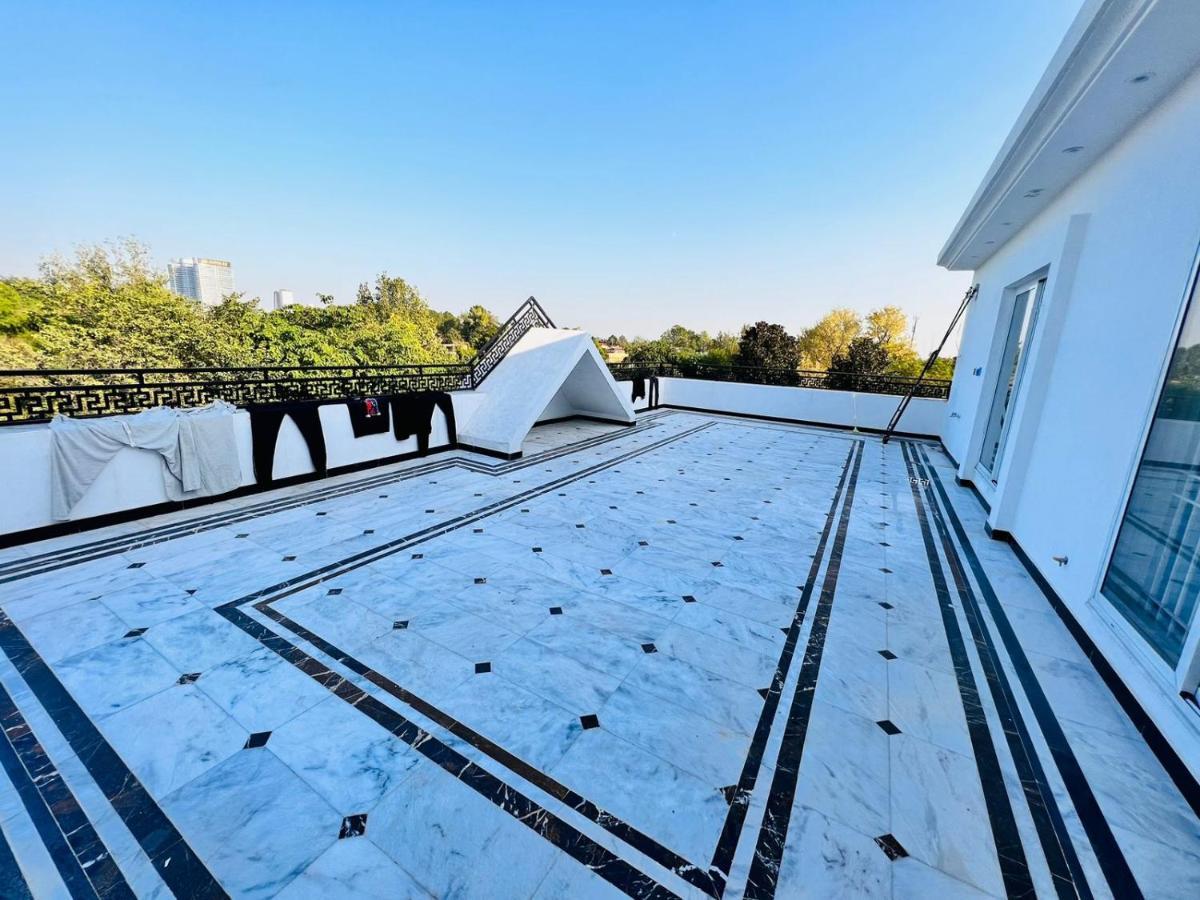 Pak Capital Guest House Исламабад Екстериор снимка