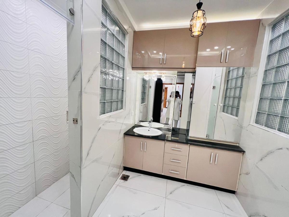 Pak Capital Guest House Исламабад Екстериор снимка