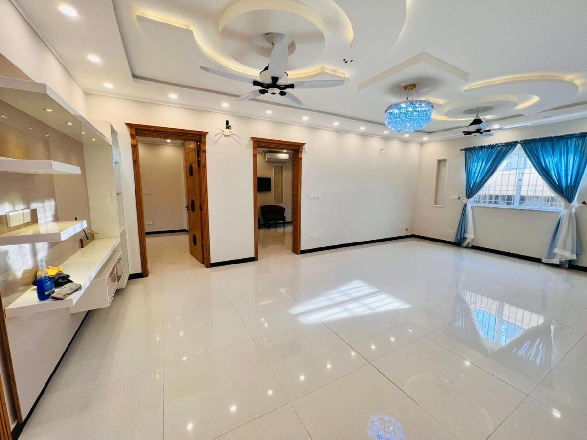 Pak Capital Guest House Исламабад Екстериор снимка